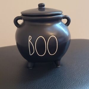 Rae dunn boo cauldron.  Small
